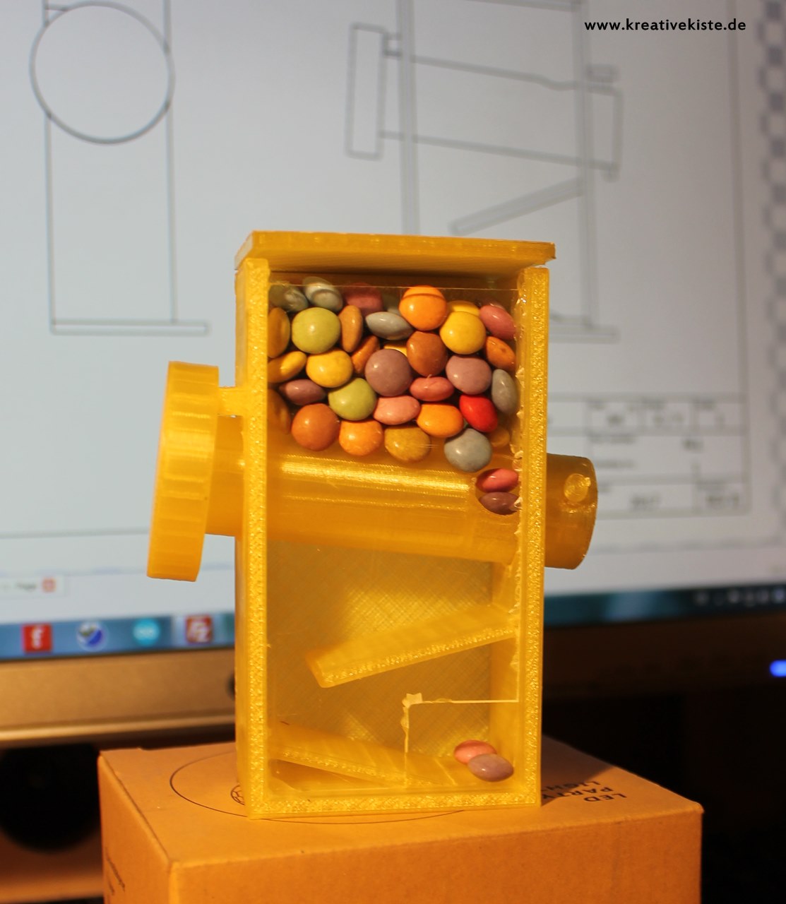 3D print candy dispenser 2.0