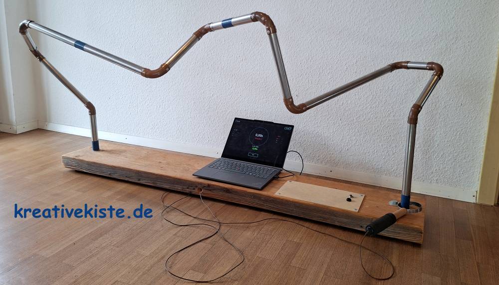 heisser draht spiel auf PC monitor Fehler und Zeit anzeigen