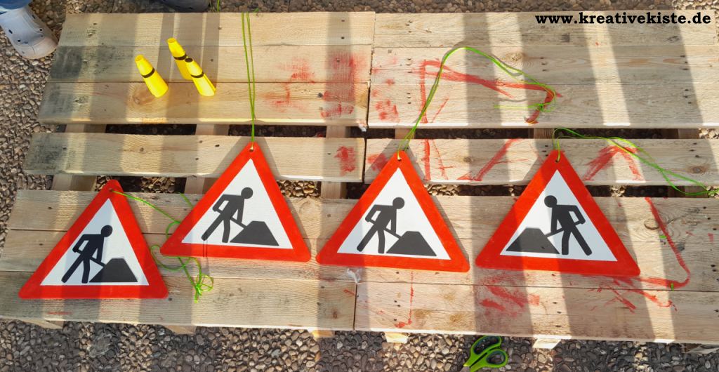 1 baustellenschild aus holz selber basteln kindergeburtstag