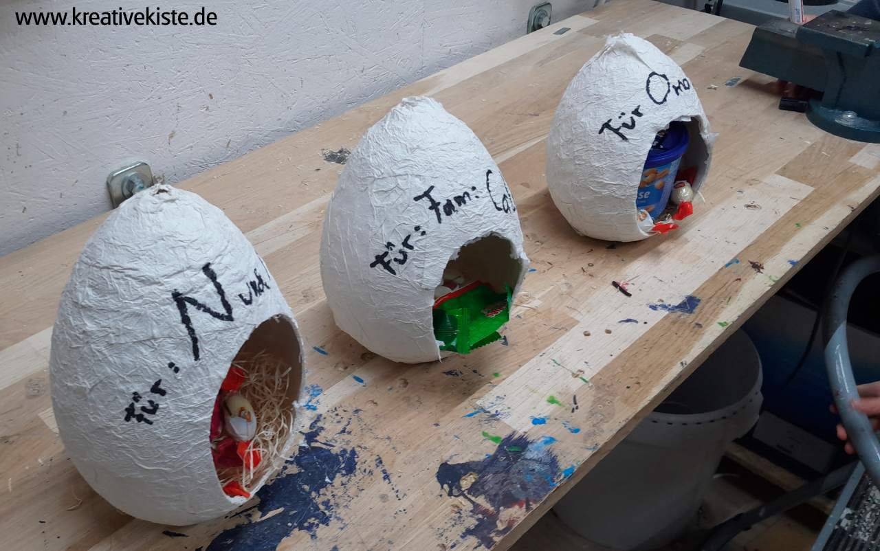 DIY Osternest aus Klopapier und Luftballon mit Kindern selber basteln 2