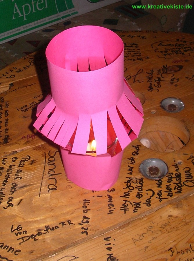 3-teelicht-schattenspiel-aus-papier-basteln