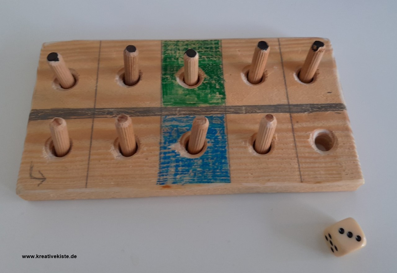4 Fünf Linien Bastelanleitung und Spielregeln Holzbrettspiel basteln