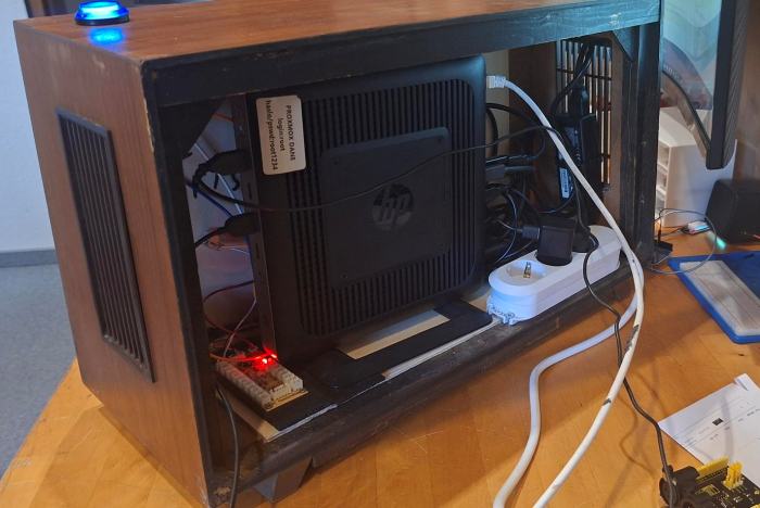 Thin Client unter Linux Mint Monitor Wechsel zwischen Standard PC Monitor und 15 Zoll Touchdisplay 1